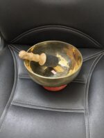 The-Yogis-handmade-Sinnging-Bowl-8inch-brass-